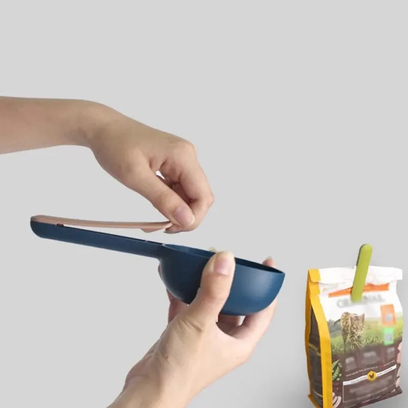 Cuillère d'alimentation multifonctionnelle avec clip pour chien et chat